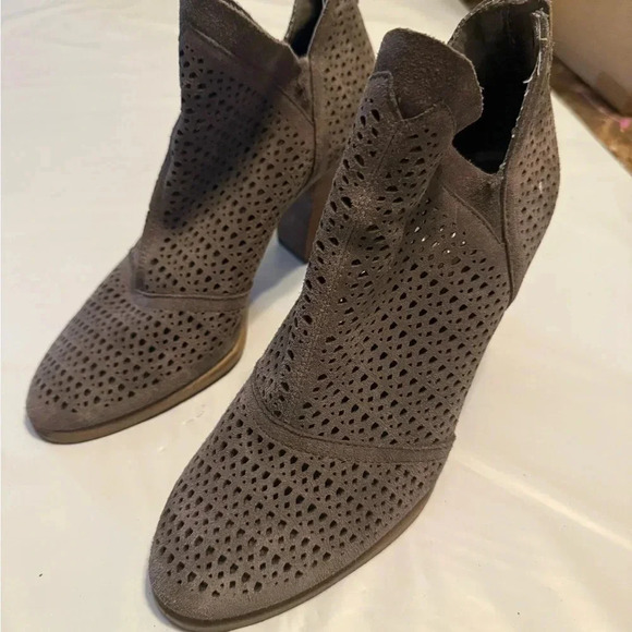 Vince Camuto Zip Up Ankle Boots Booties Shoes Size 6.5 - Picture 8 of 8